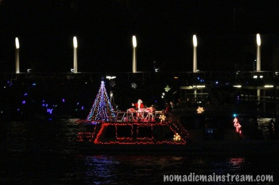 It's not entirely clear what the dancers are doing, but it's funny