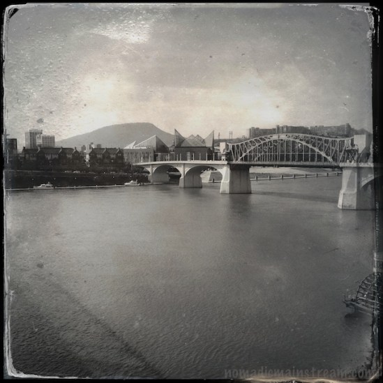 Lookout Mountain looms in the background behind the Tennessee Aquarium