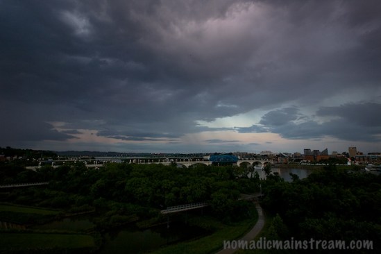 Only gray is left to the East