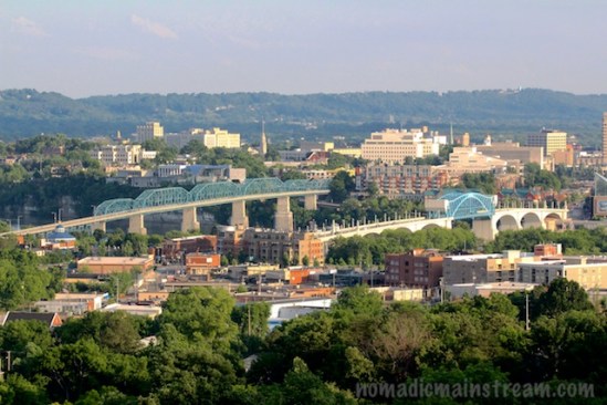 102mm pulls the Market St and Walnut St bridges into view